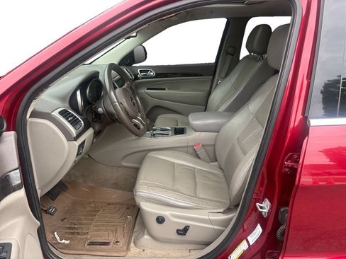 Used 2013 Jeep Grand Cherokee Laredo AWD/4WD image 10