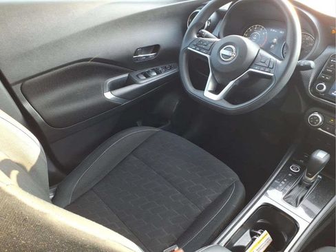 Used 2024 Nissan Kicks SV FWD image 10