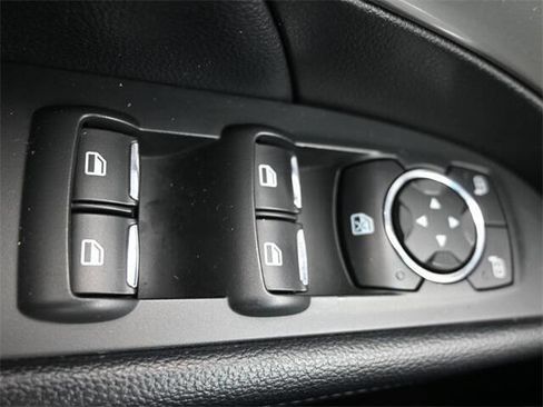 Used 2016 Ford Explorer XLT w/ Equipment Group 202A image 30