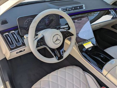 New 2026 Mercedes-Benz S 580 4MATIC Sedan image 3