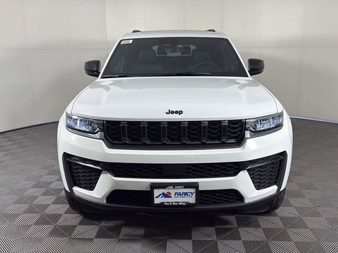 New 2026 Jeep Grand Cherokee L 4WD image 3