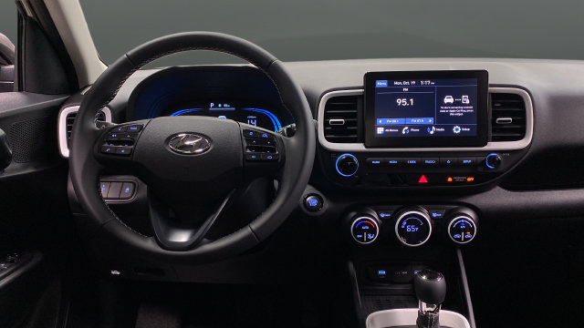 New 2026 Hyundai Venue SEL FWD image 11