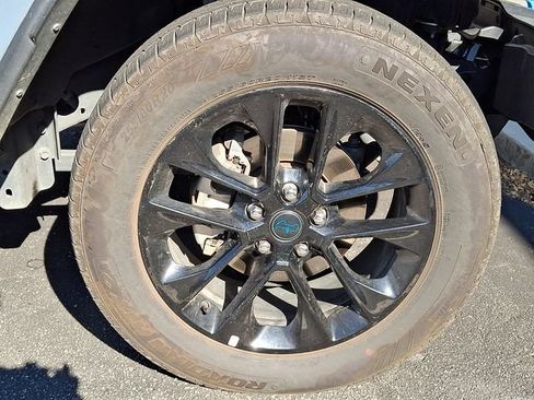 Used 2024 Jeep Wrangler Unlimited Sahara AWD/4WD image 4