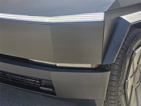 Used 2024 Tesla Cybertruck AWD Crew Cab image 6