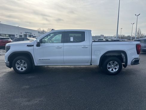 Used 2024 GMC Sierra 1500 SLE image 8