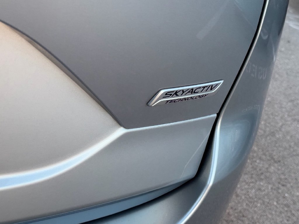 Used 2019 MAZDA CX-5 Sport FWD image 16