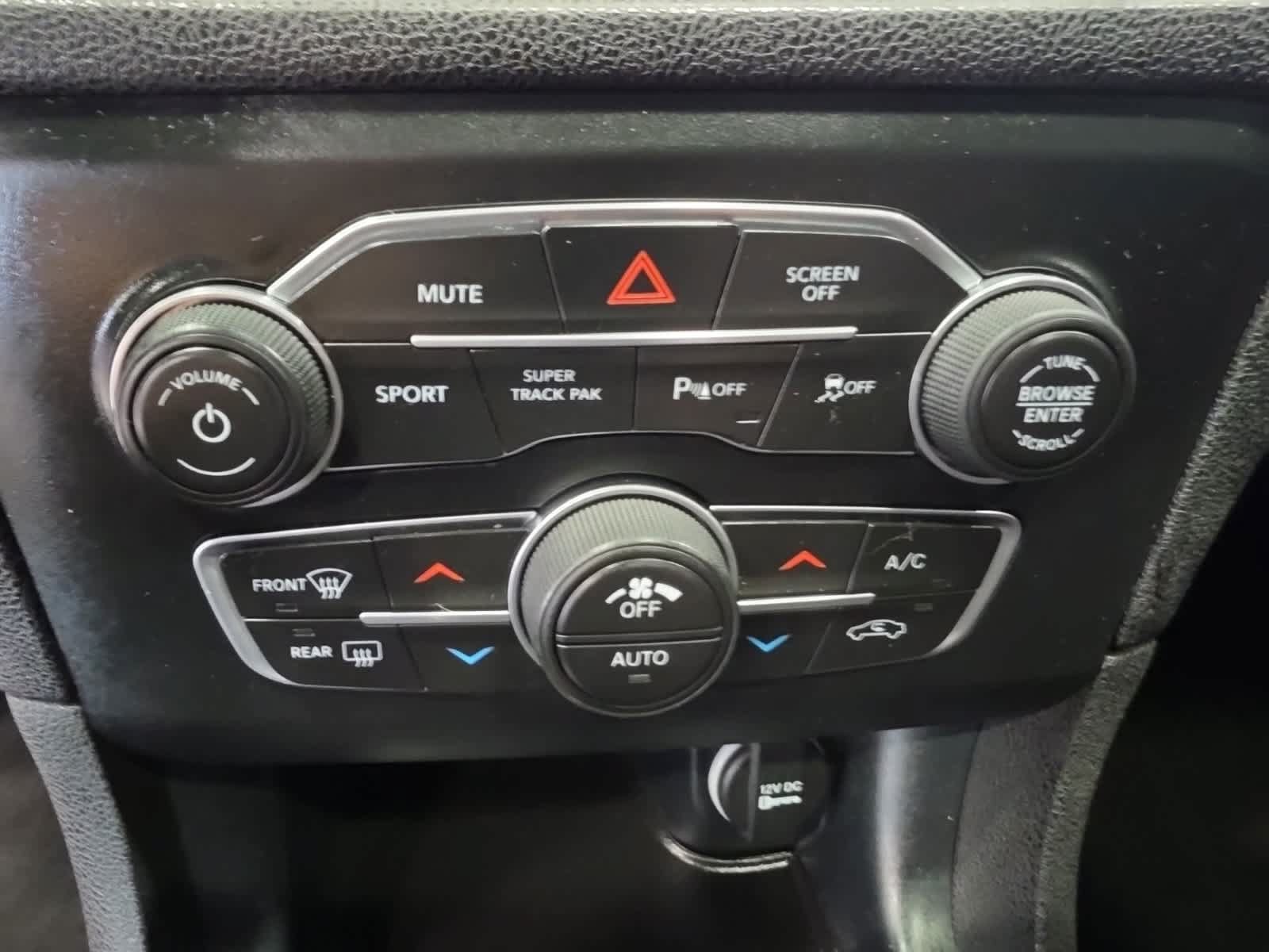 Used 2019 Dodge Charger R/T w/ Driver Confidence Group RWD image 26