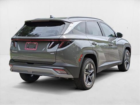 New 2025 Hyundai Tucson SEL image 2