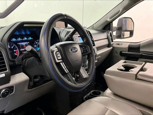 Used 2021 Ford F250 XL w/ Power Equipment Group RWD image 13