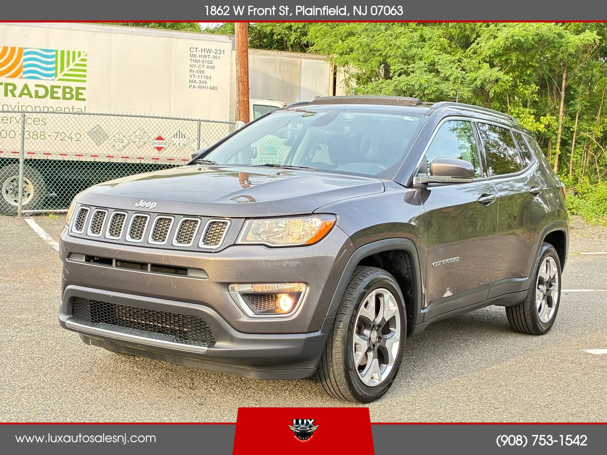 Used 2018 Jeep Compass Limited AWD/4WD image 2