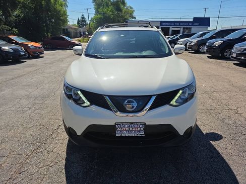 Used 2019 Nissan Rogue Sport SV AWD/4WD image 4