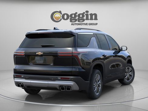 New 2026 Chevrolet Traverse LT image 3