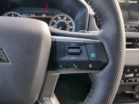 New 2026 Mitsubishi Outlander SE image 29