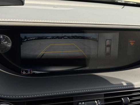 Used 2018 Lexus LS 500 w/ Luxury Package RWD image 18
