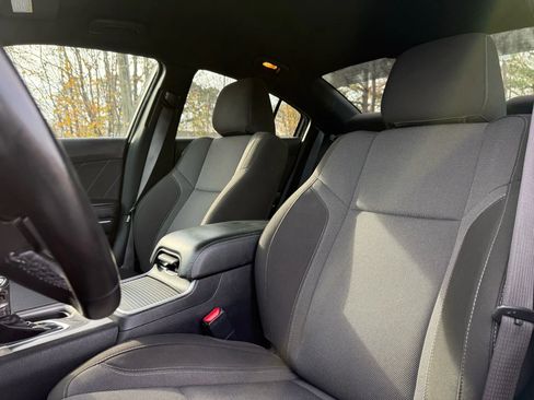 Used 2022 Dodge Charger SXT image 15