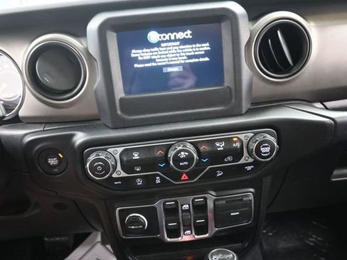 Used 2020 Jeep Wrangler Unlimited Sport AWD/4WD image 10