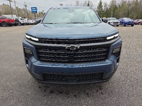 New 2026 Chevrolet Traverse LT w/ Midnight/Sport Edition AWD/4WD image 2