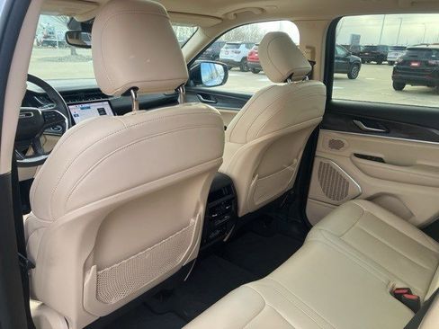 Certified 2022 Jeep Grand Cherokee Limited image 22