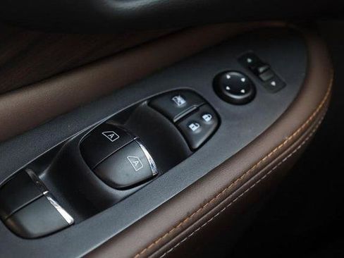 Used 2024 Nissan Murano Platinum w/ Cargo Package AWD/4WD image 21
