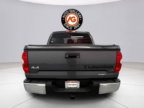 Used 2017 Toyota Tundra SR5 w/ SR5 Upgrade Package AWD/4WD image 6
