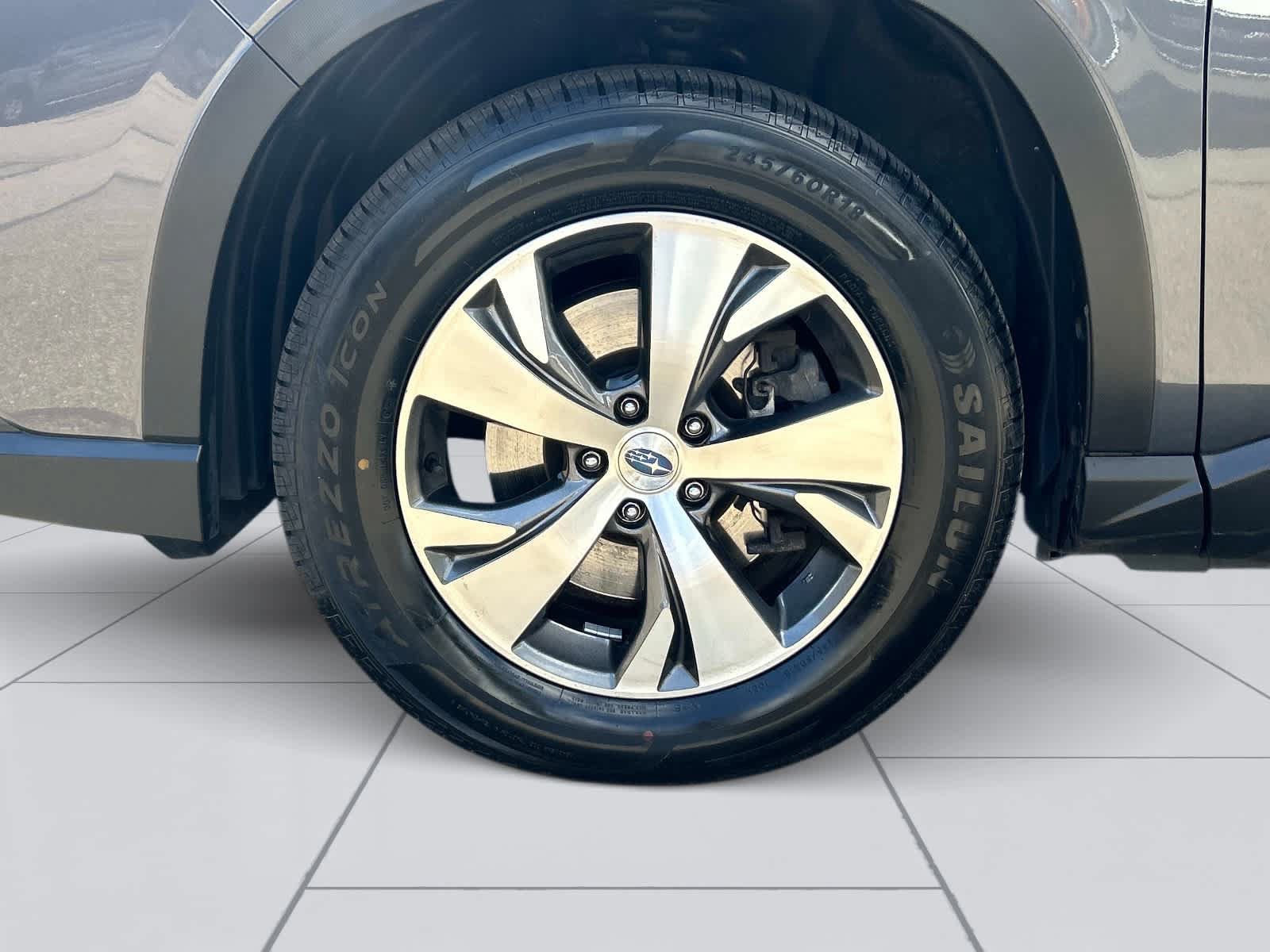 Used 2025 Subaru Ascent Premium AWD/4WD image 9