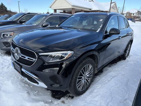 Used 2026 Mercedes-Benz GLC 300 4MATIC image 4