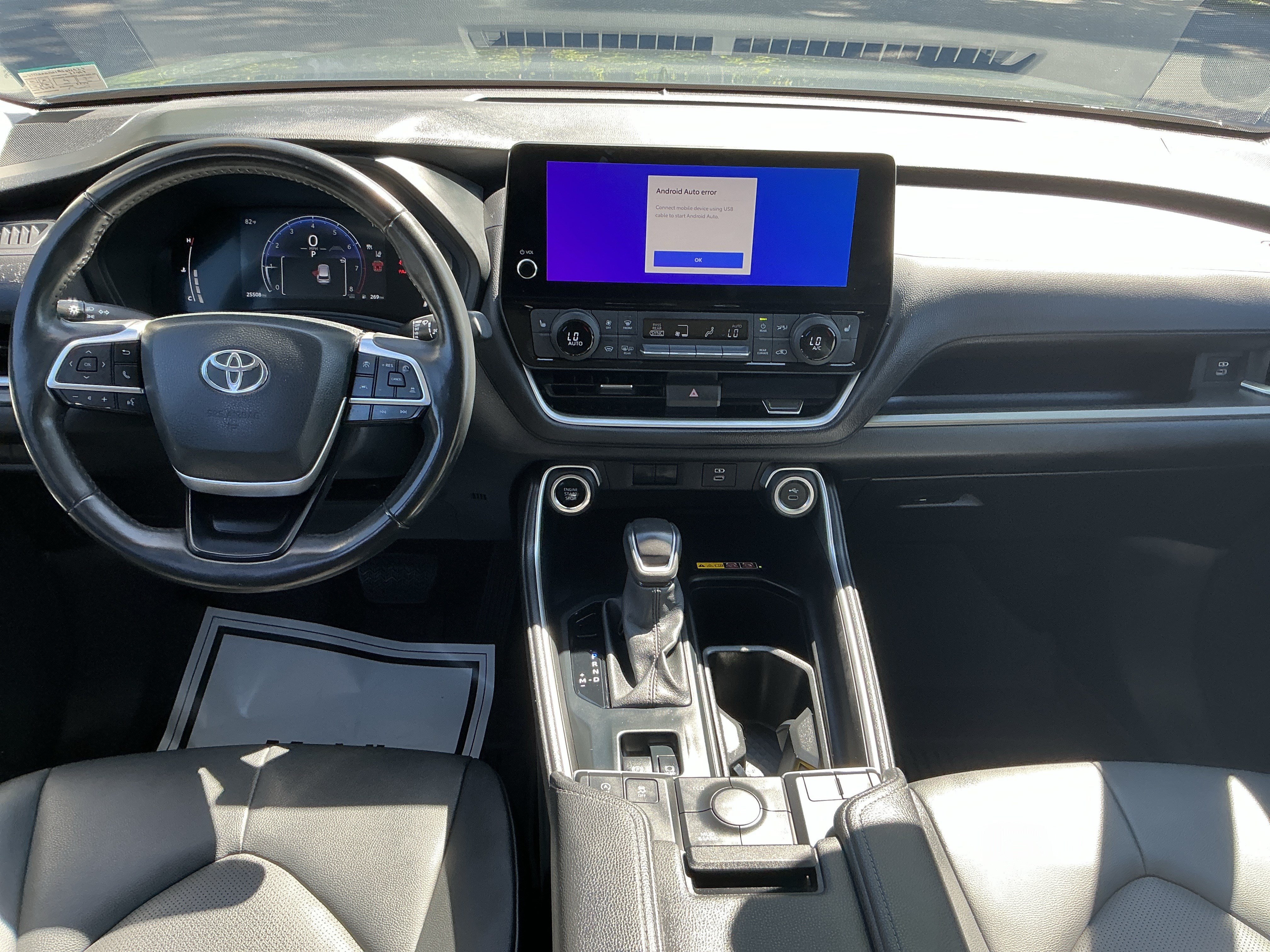 Used 2024 Toyota Grand Highlander AWD image 11
