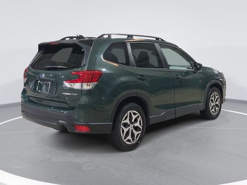 Used 2024 Subaru Forester Premium AWD/4WD image 5