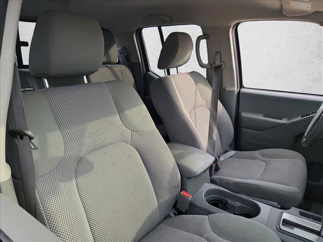Used 2019 Nissan Frontier SV w/ Value Truck Package RWD image 16