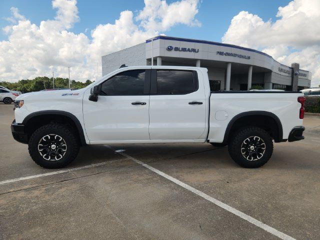 Used 2024 Chevrolet Silverado 1500 ZR2 w/ Technology Package AWD/4WD image 4