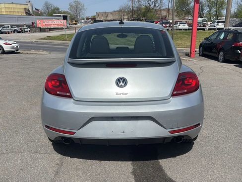 Used 2014 Volkswagen Beetle R-Line FWD image 7