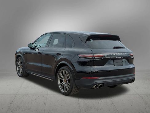 Used 2022 Porsche Cayenne S image 4