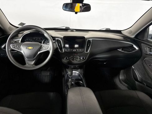 Used 2022 Chevrolet Malibu LT FWD image 12