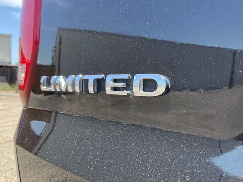 Used 2019 Ford Explorer Limited w/ Class III Trailer Tow Package FWD image 18