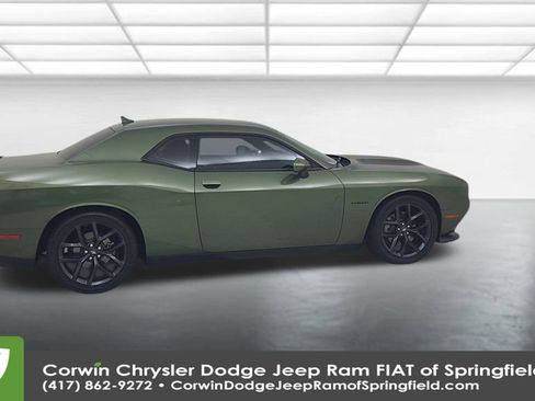 Used 2022 Dodge Challenger R/T image 16
