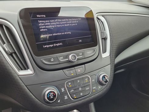 Used 2025 Chevrolet Malibu LT image 29