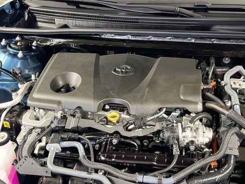 Used 2025 Toyota Camry XSE AWD/4WD image 29