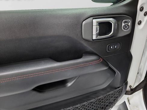 Used 2019 Jeep Wrangler Unlimited Rubicon AWD/4WD image 13