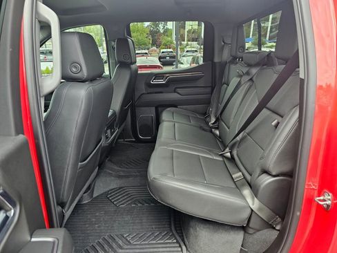 Used 2024 Chevrolet Silverado 1500 LT Trail Boss w/ Convenience Package II AWD/4WD image 21