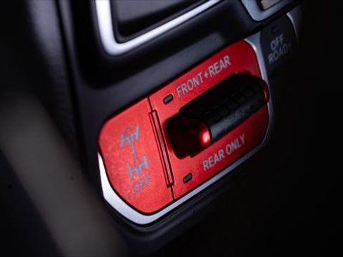 Used 2021 Jeep Wrangler Unlimited Rubicon AWD/4WD image 40