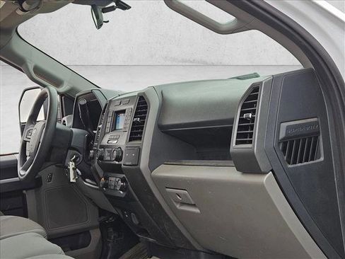 Used 2022 Ford F250 XL w/ Power Equipment Group image 23