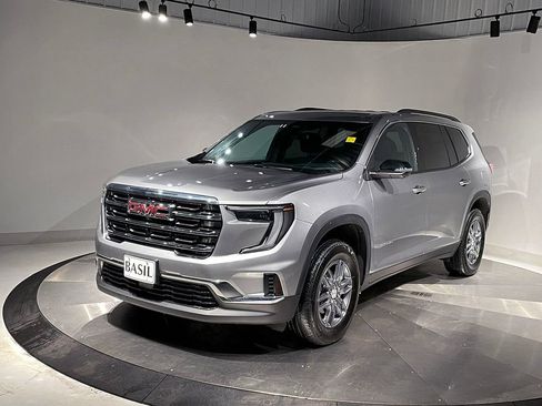 Used 2025 GMC Acadia Elevation image 8