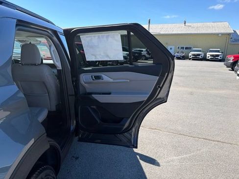 Used 2026 Ford Explorer Active w/ Active Comfort Package AWD/4WD image 38