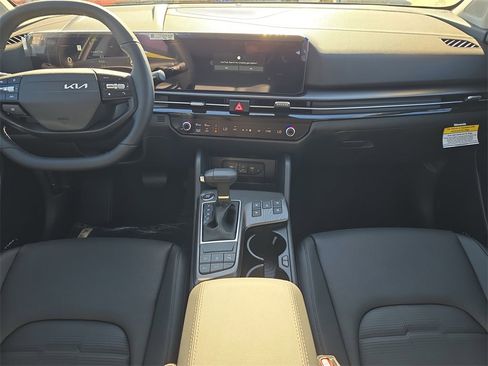 New 2026 Kia Sportage SX image 17