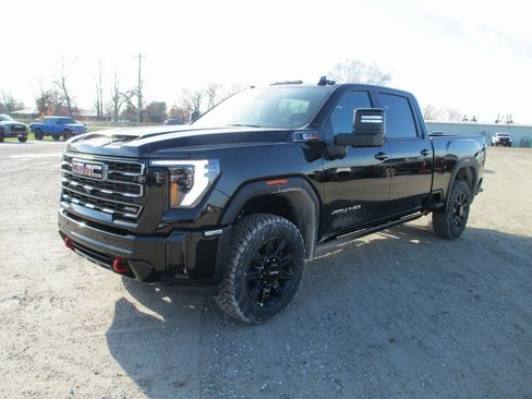 New 2026 GMC Sierra 2500 AT4 w/ AT4 Premium Plus Package image 10