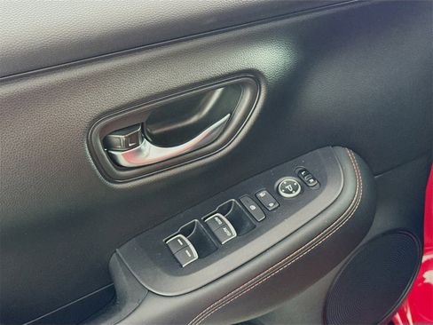 Used 2025 Honda HR-V Sport image 12