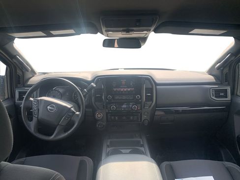Used 2024 Nissan Titan SV w/ SV Convenience Package image 17