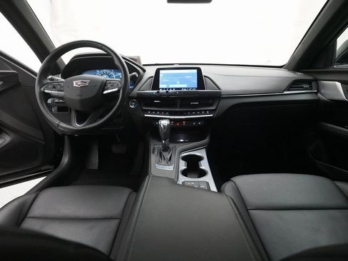 Used 2023 Cadillac CT4 Premium Luxury image 5