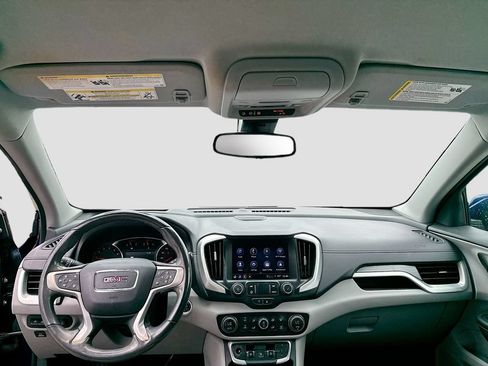 Used 2022 GMC Terrain SLT w/ Infotainment Package II FWD image 18