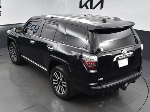 Used 2022 Toyota 4Runner Limited AWD/4WD image 12